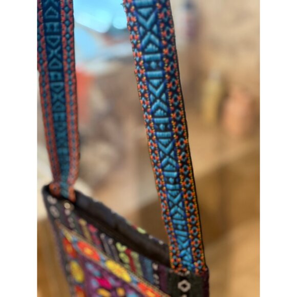 Handwoven Boho Crossbody Bag With Vibrant Geometric Embroidery & Fringed Bottom - Picture 2 of 5